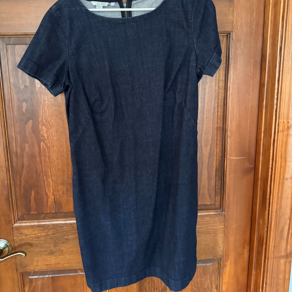 Fabulous Jean Dress / Nice enough for work!